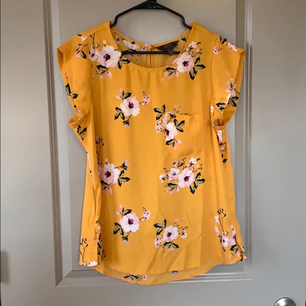 Floral top